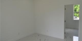 2611 Carol Place Gallery 7