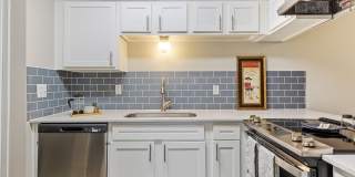 Clayton Pointe Gallery 21