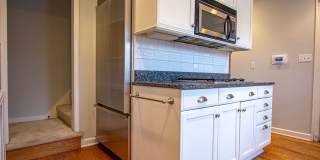 Gorgeous 5 Bedroom / 4.5 Bath Home located right off Happy Hollow Blvd! Gallery 15