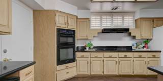 Discover comfort and style in this charming 1809 square foot Las Vegas 55+ residence. Gallery 20