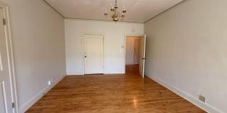 2br - 780ft2 - Prime location! One block to UCB Gallery 18