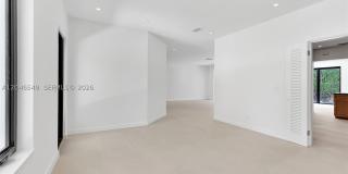 950 Bayamo Ave Gallery 18