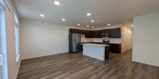 3 Bedroom 2.5 Bathroom Townhome Gallery 1