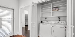 720 NE 17th Ter Gallery 27