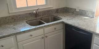 3 bedroom, 1 bathroom house on Central Ave Gallery 1