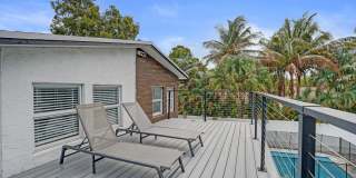 311 SE 3rd Avenue Gallery 33