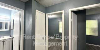 8304 North Mulberry Street Gallery 2
