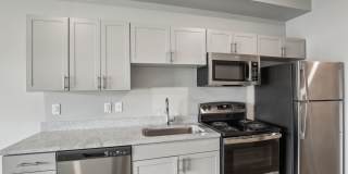 7 at Seven Gallery 32