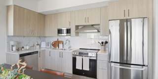 ATLANTIC SQUARE Gallery 10