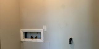 2116 Greenoaks Road - 1B Gallery 15