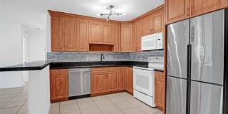 6101 NE 7th Avenue Gallery 10