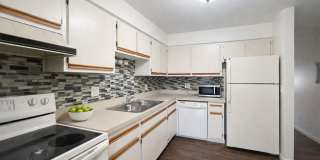 1935 Axtell Drive Gallery 9
