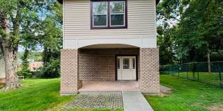4 Bedroom 3.5 Bath House Gallery 1