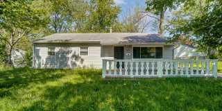 Three Bedroom with Driveway in Dayton! Gallery 1