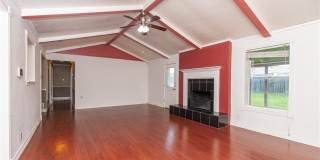 2001 Eisenhower Drive Gallery 4
