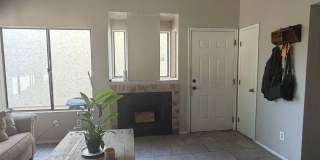 2 Bedroom 2 bath private enclosed yard for Gallery 28