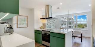 9102 W Bay Harbor Dr Gallery 8