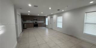 605 NW 3rd Gallery 1