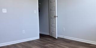 431 Falling Leaf Loop Gallery 11