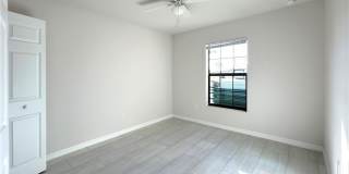 605 SE 14th Street Gallery 21