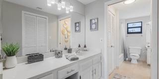 807 River Point Dr unit: 102D Gallery 15