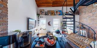 Renovated East Rock Loft – 1BR with Soaring Ceilings, Steps to Yale SOM Gallery 7