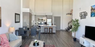 The Mansfield at Miracle Mile Gallery 17