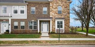 7147 Governor's Row - $2,625.00/mo. Gallery 1