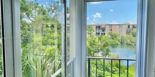 8897 Fontainebleau Blvd Gallery 3