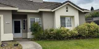 Beautiful 3 Bedroom, 2 Bath Home with Spacious Features Beautiful 3 Bedroom, 2 Bath Home with Spacious Features Gallery 1