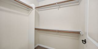 Clean 2 Bedroom. 2 bath apartment Gallery 31
