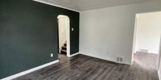 Bright & Airy 3-Bedroom Bungalow-Move-In Ready! Gallery 6