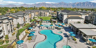 Carrington Square Gallery 14