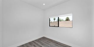 11522 Emelita Street Gallery 52