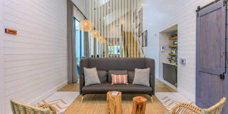 Arboretum West Gallery 18