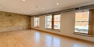 319 Broadway Gallery 21