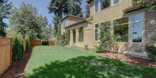 Stunning Mediterranean Oasis Minutes from Downtown Bellevue w/Lake Views! Gallery 29