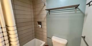 3 Bedroom 2 Bathroom - Fully Furnished - Mid Century Modern Gallery 6