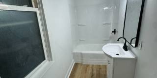 Spacious 4BR Home in Perry Hilltop Gallery 7