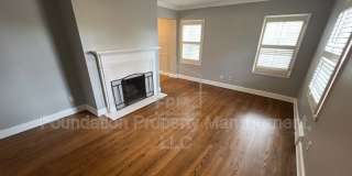 252 East Edwin Circle Gallery 11