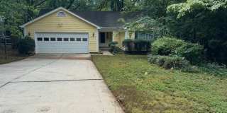 Charming 2BR Home in Huntersville Gallery 1
