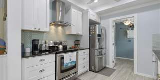 676 Royal Palm Place Gallery 9