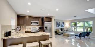 702 Grove Street Gallery 6