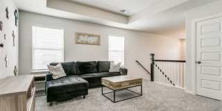 Beautiful Modern 2 story home! Gallery 17