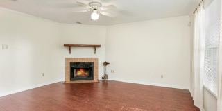 2 Bedroom Townhome  |Community Pool Gallery 6