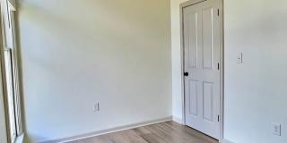 **August 2028** HUGE 8 Bed 6 Bath !! Fully Remodeled!! Gallery 31