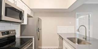 Tides on Hulen Gallery 6