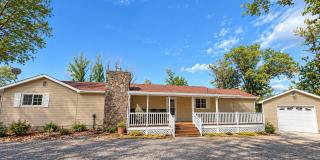 15-ACRE HOME, SHOP & SAUNA LOCATED IN SW REDMOND! Gallery 1