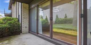 247 Hamilton Avenue Gallery 18