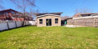 Miller Beach Living FREE Application Fee ! Gallery 21